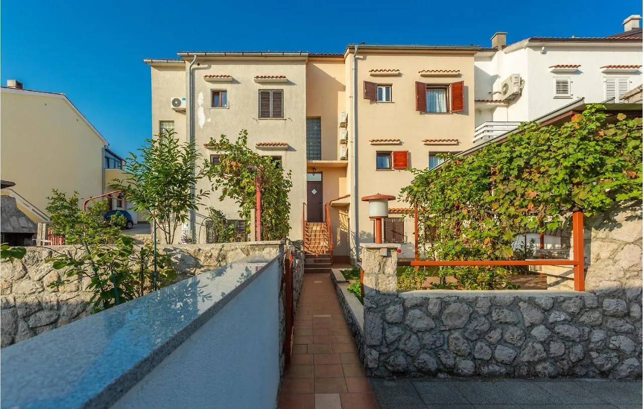 3 Bedroom Lovely Home In Omisalj contacts