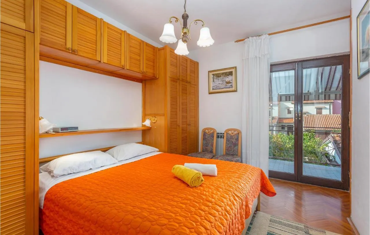 3 Bedroom Lovely Home In Omisalj