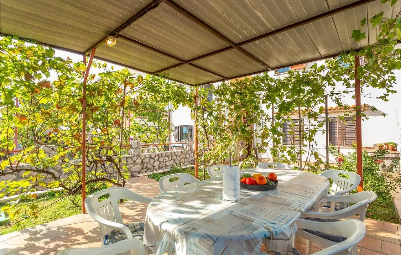 Holiday home 3 Bedroom Lovely Home In Omisalj